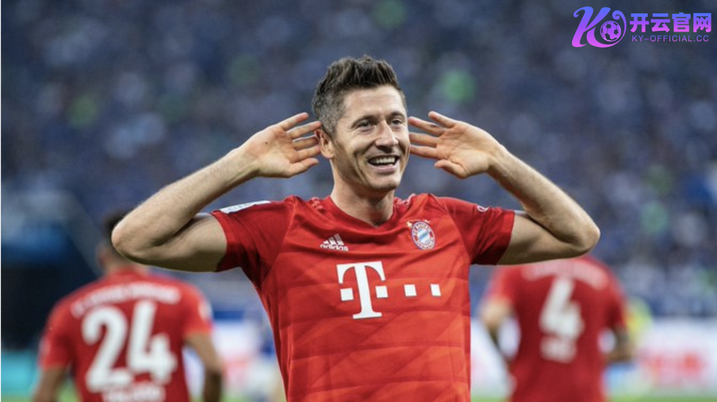 开云体育球员观察：巴萨锋线隐忧浮现，莱万多夫斯基状态下滑